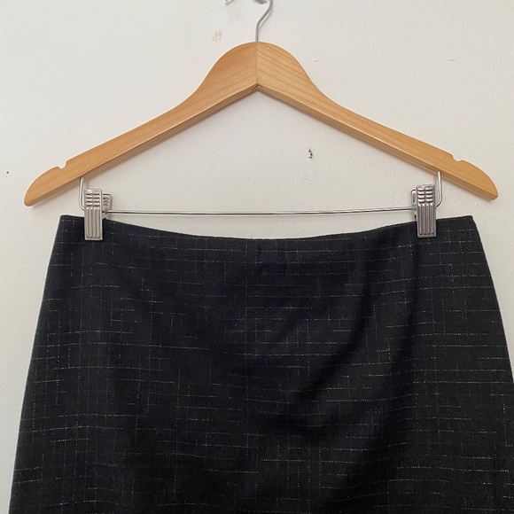 Theory Grey Wool Lined Dark Academia Pencil Skirt - Picture 4 of 4
